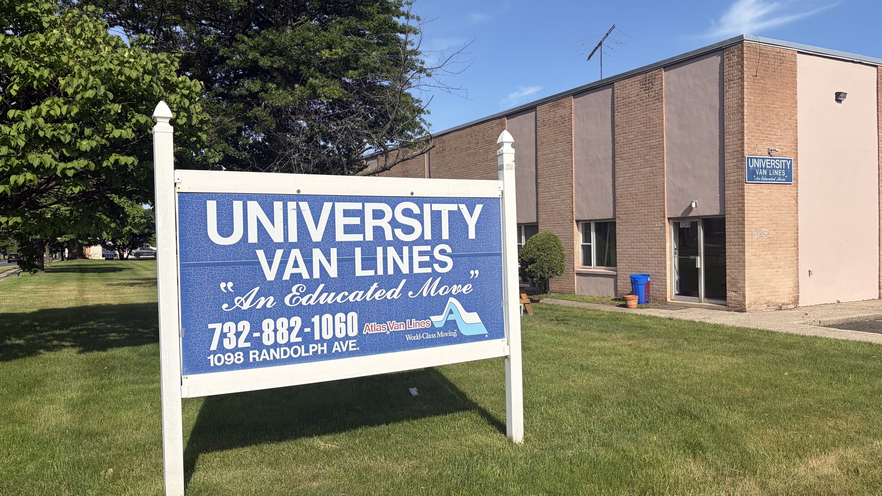 University Van Lines headquarters and sign in Rahway NJ